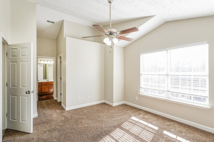 Building Photo - 453 Scotts Creek Trail