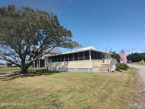 Building Photo - 174 Cedar Point Blvd