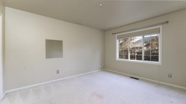 Building Photo - 4 bedroom in Issaquah WA 98027