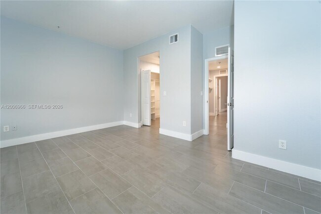 Building Photo - 3515 Shoma Dr