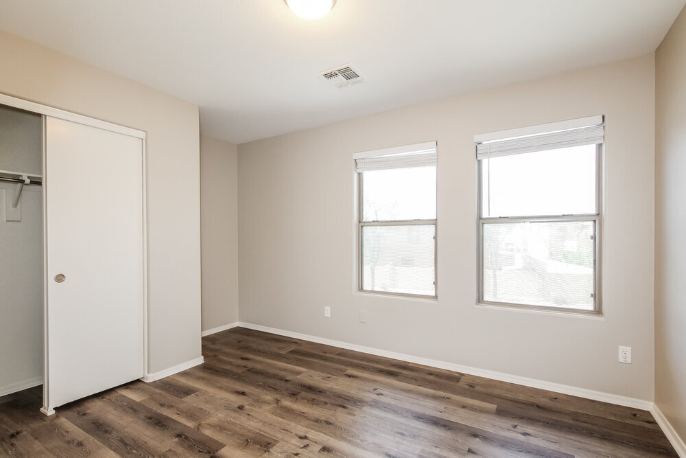 Building Photo - 17115 N 185th Dr