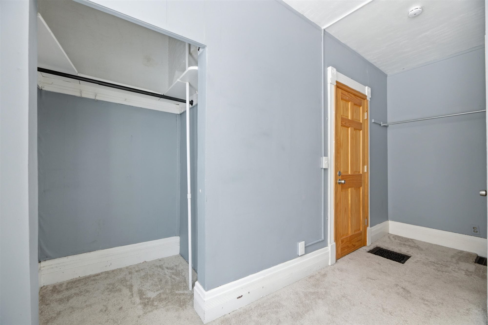 Building Photo - 516 5th Ave SE