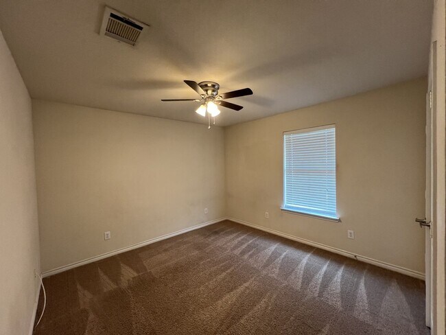Building Photo - 23816 Stone Ridge Dr.