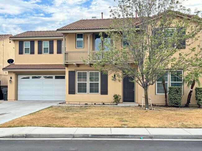 Building Photo - Spacious 6-Bedroom Estate in the Heart of Eastvale