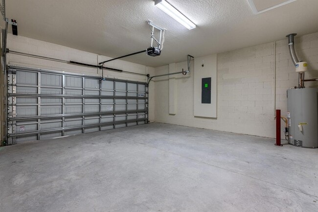 Building Photo - 12327 SW Sand Dollar Wy