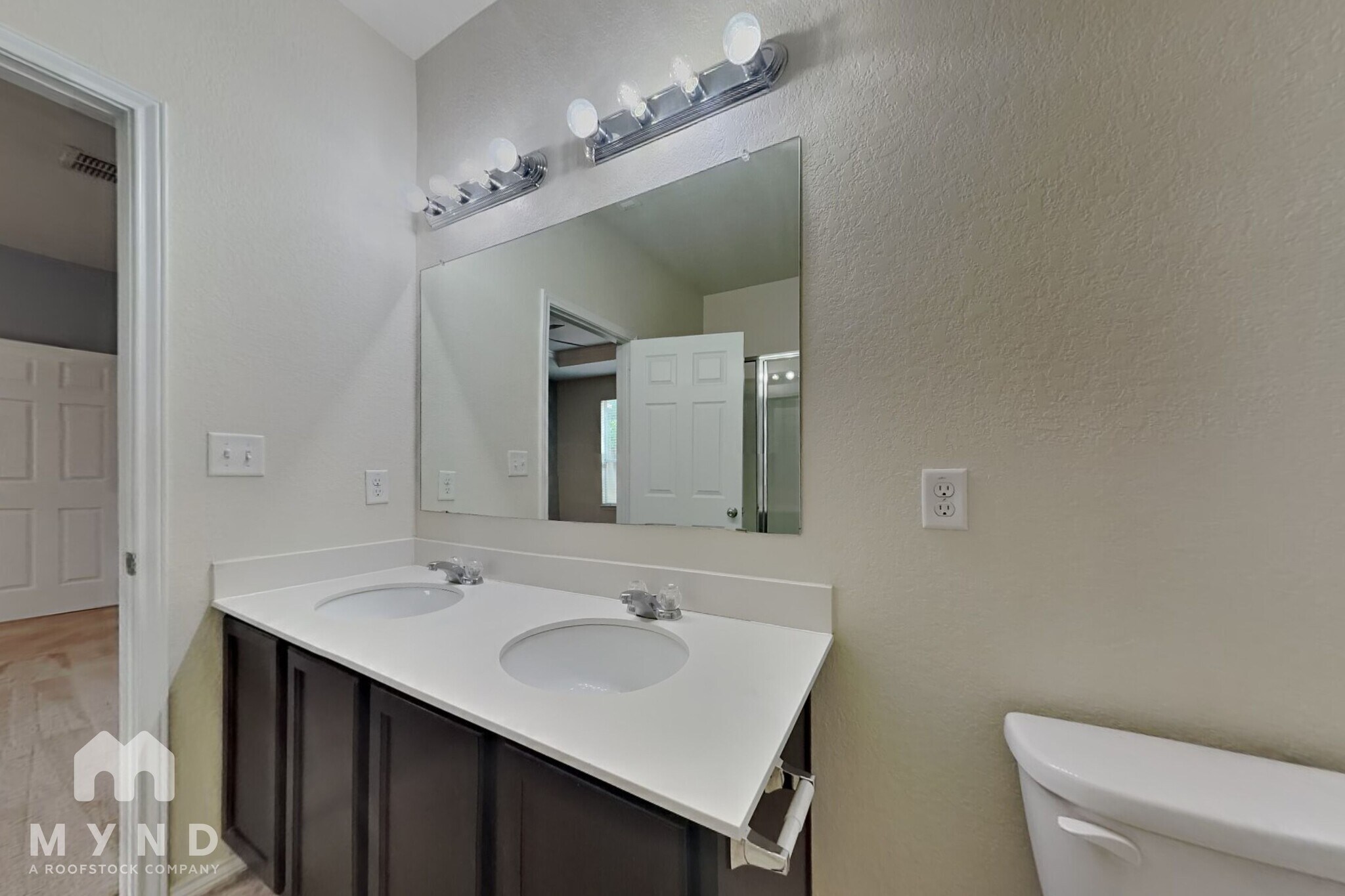 Building Photo - 307 Rustic Willow