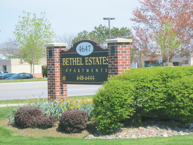 Bethel Estates 62 + 4647 Southwestern Blvd Hamburg NY 14075