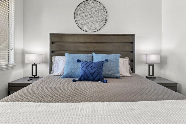 Building Photo - Remodeled one bed one bath Kierland Condo