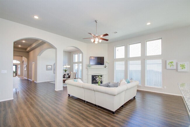 Building Photo - 13520 Mason Canyon Ln