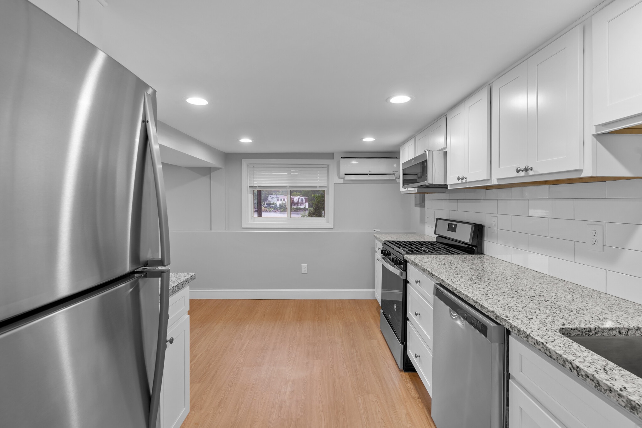 Building Photo - 376 Arnolds Neck Dr