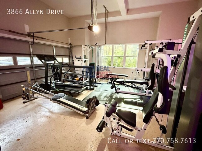 Building Photo - 3866 Allyn Dr NW