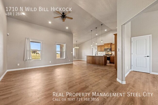 Building Photo - 1710 N Wild Bill Hickock Dr