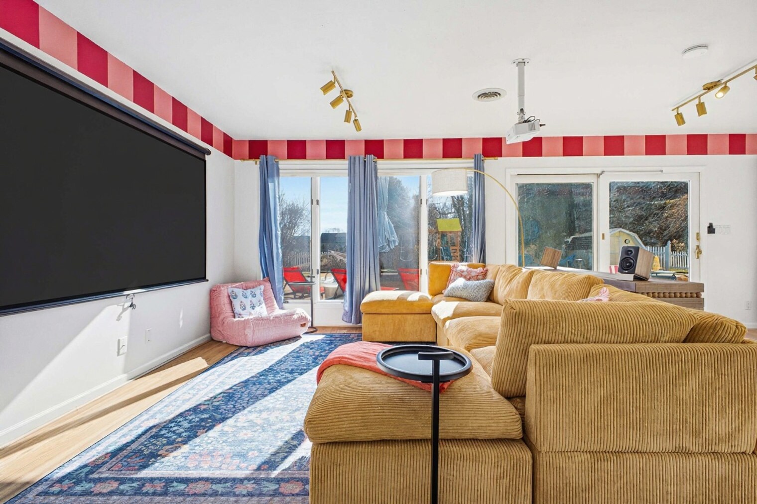 Building Photo - 12 Apple Tree Way