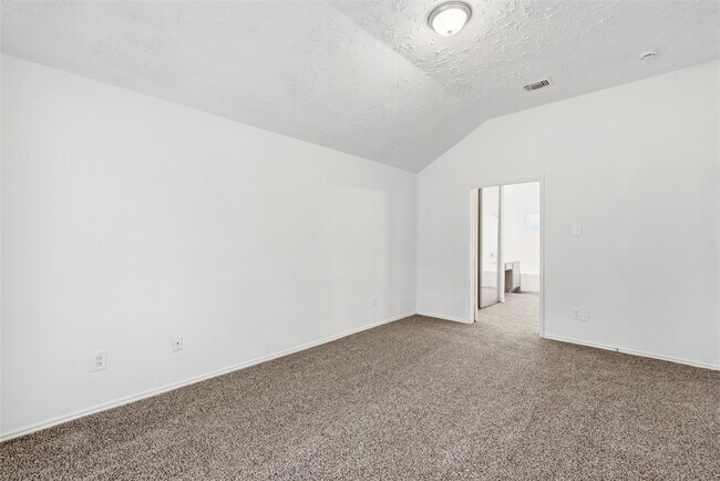 Building Photo - 16826 Carbridge Dr