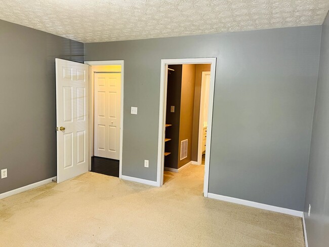 Building Photo - Beautiful 3 bedroom, 2 bathroom home located in Grantville! Must see!