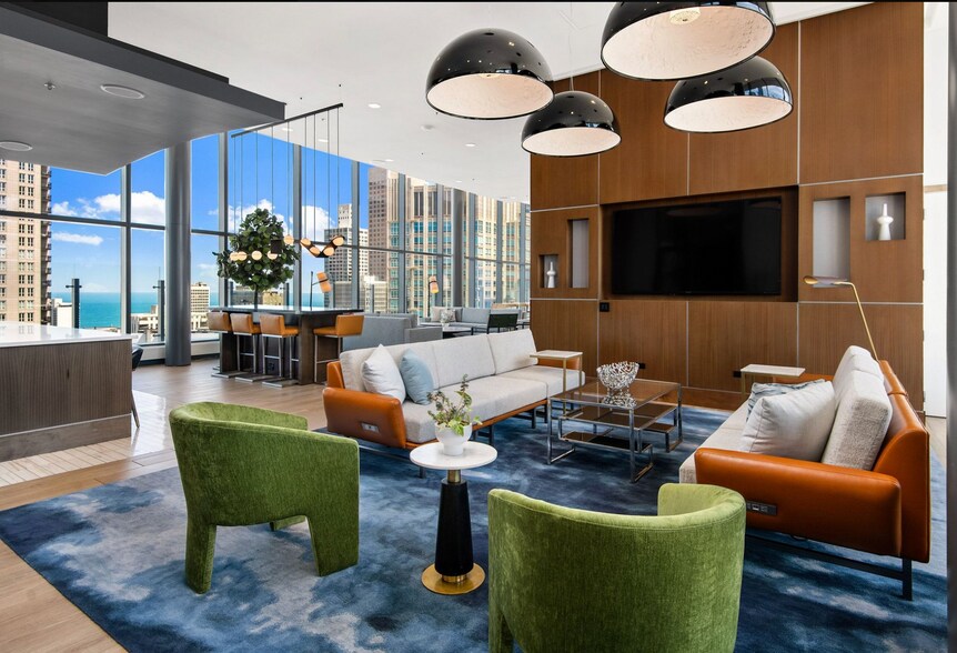 Building Photo - 50 E Chestnut St