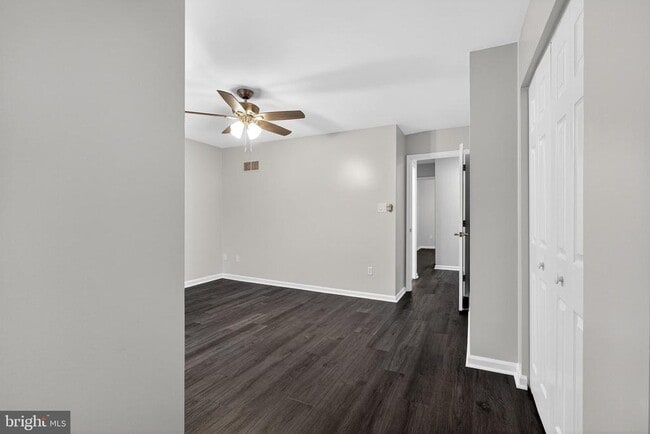 Building Photo - 613 Candlestick Ln