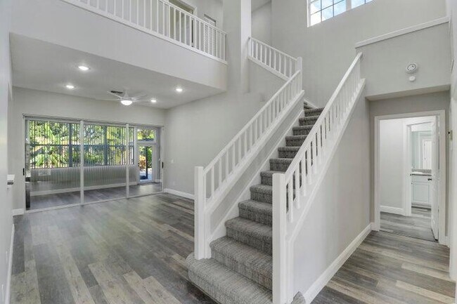 Building Photo - 3033 SE Brierwood Pl
