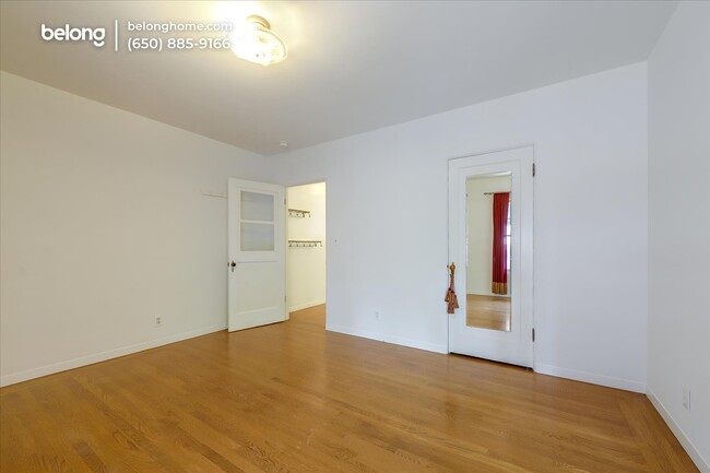 Building Photo - 420 9th Ave