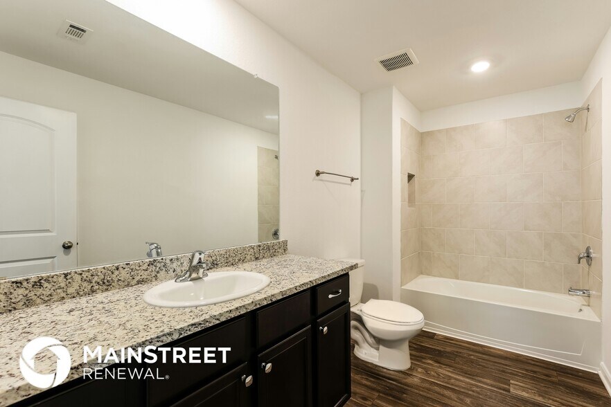 Building Photo - 834 Shady Brk