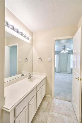 Building Photo - 5030 Deer Point Dr