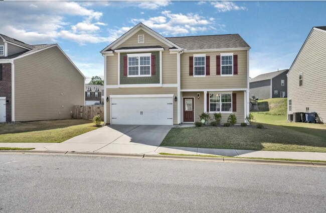 Primary Photo - Spacious 3/2.5 Home in Simpsonville!