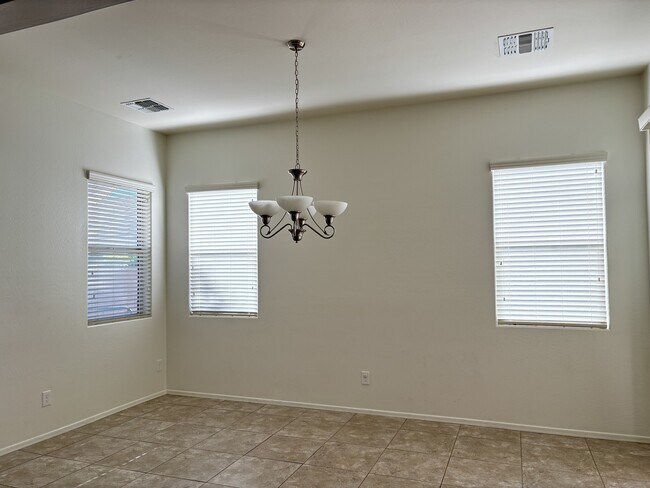 Building Photo - 8037 W Spur Dr