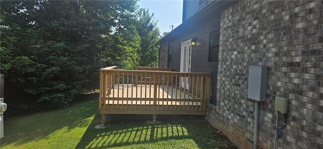 Building Photo - 310 W Kinniburgh Dr