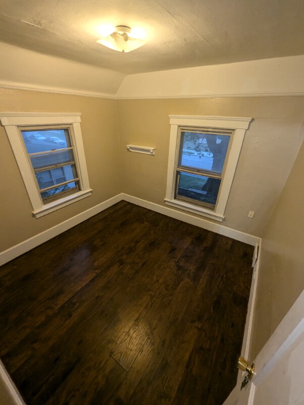 Building Photo - 334 13th St