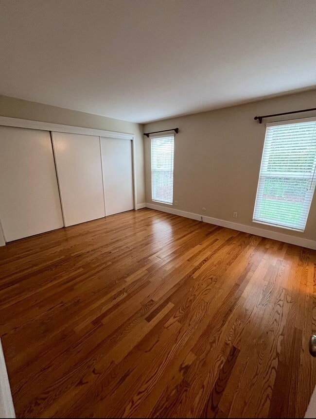 Building Photo - Eastside Single-Story Home with Updates & Private Yard