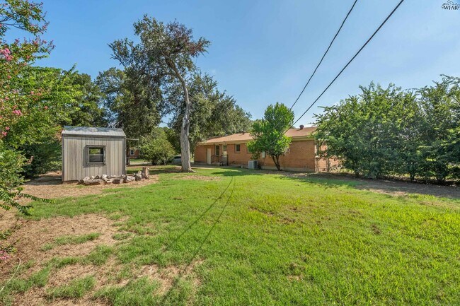 Building Photo - 4300 Hughes Dr