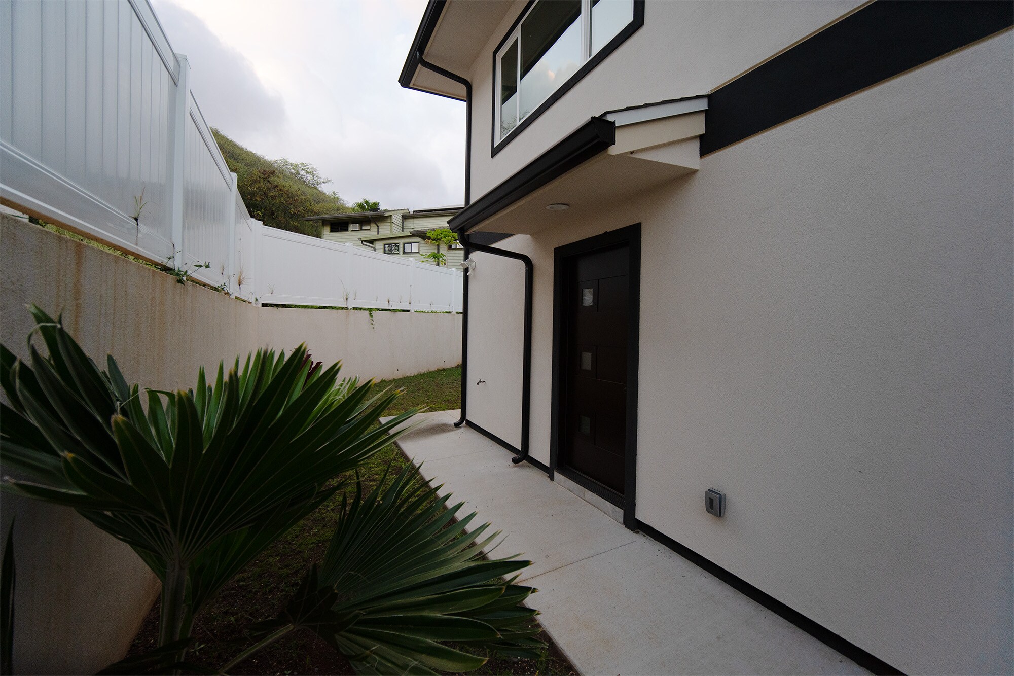 Building Photo - 418 Halemaumau St