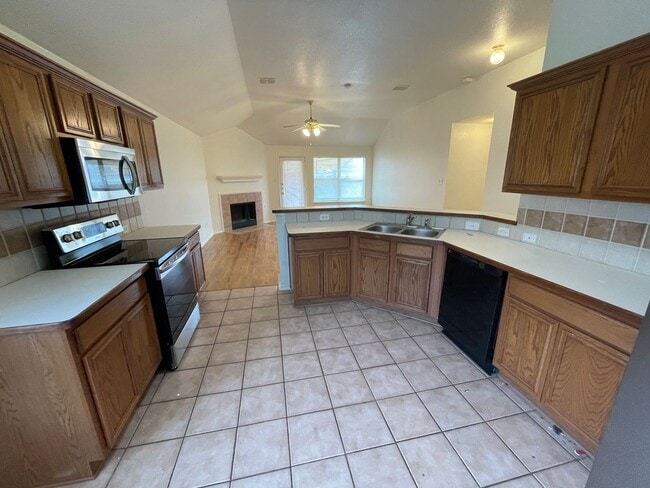 Building Photo - Nice Single Story Home in Eagle Mtn ISD with community pool