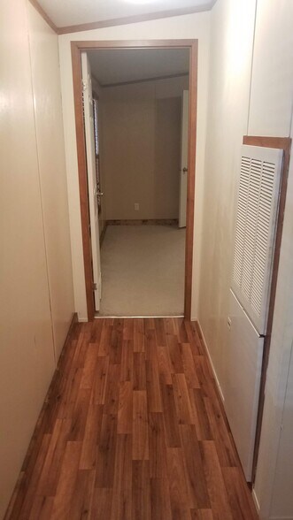 hallway - 3108 Medina Hwy