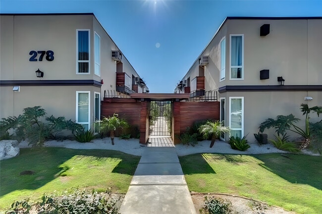 Building Photo - 278 E Washington Blvd