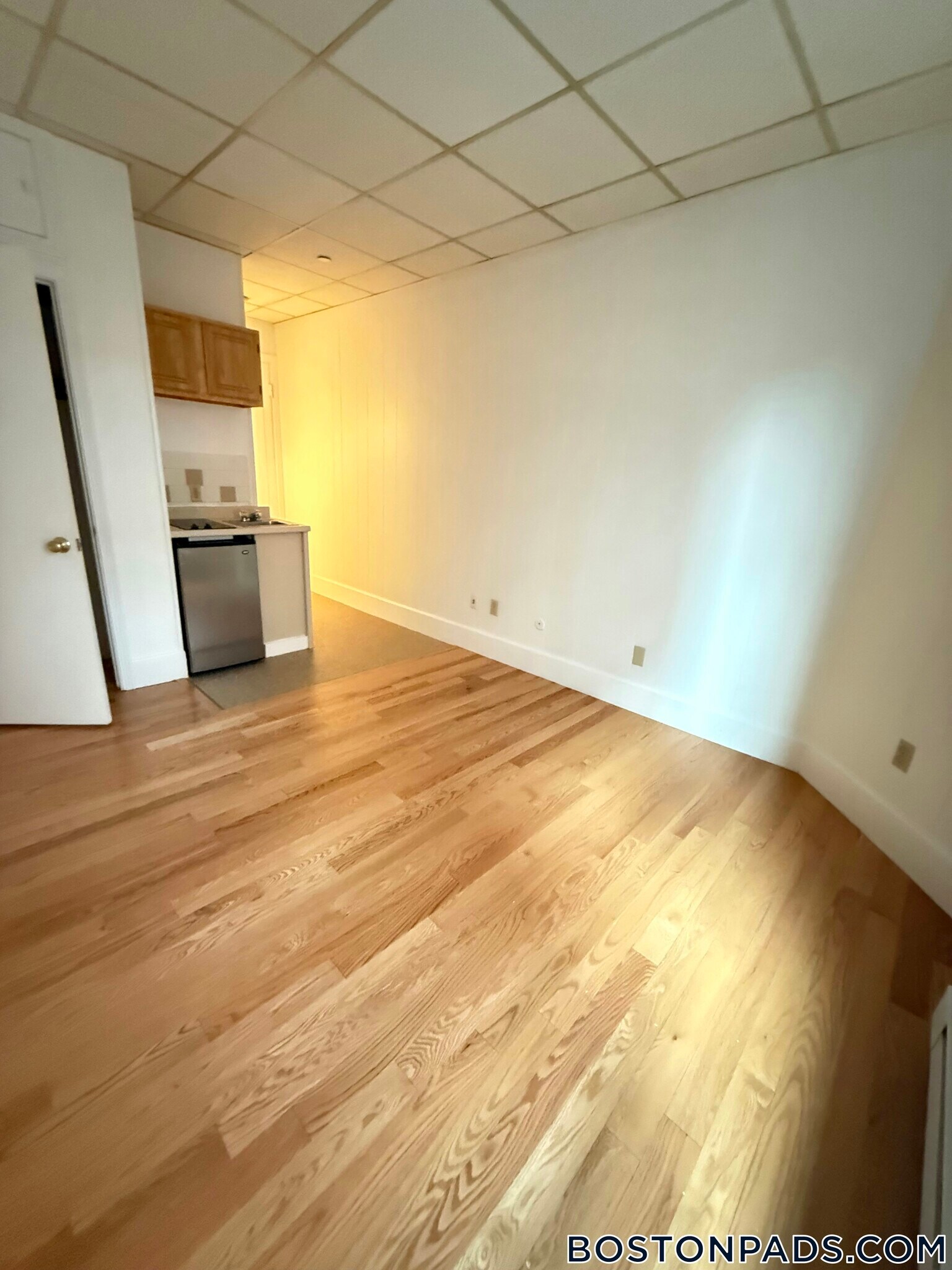 Building Photo - 272 Newbury St