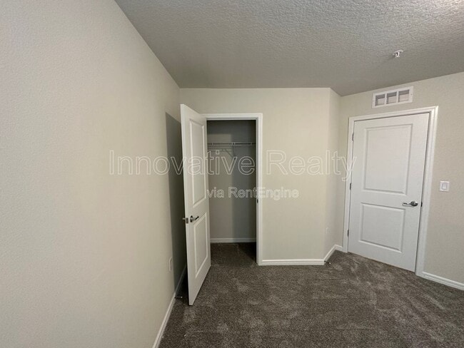 Building Photo - 2887 Clever Ln