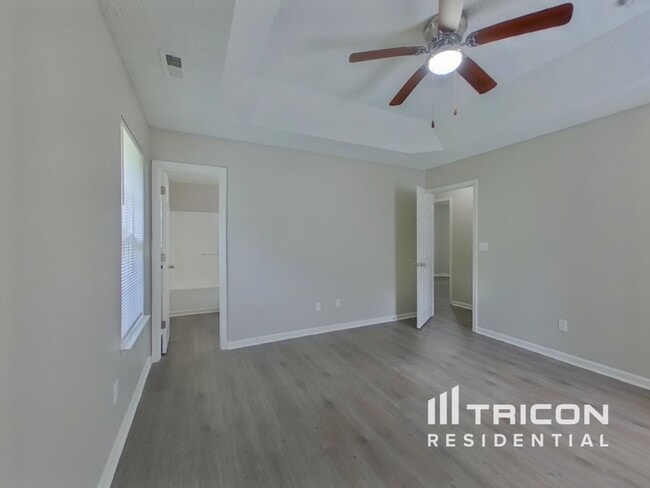 Building Photo - 2916 Westwinds Ct