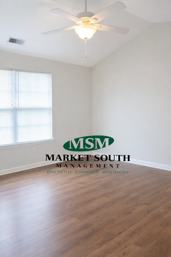 Building Photo - Townhome In Harmony Townes- Furnished or Unfurnished