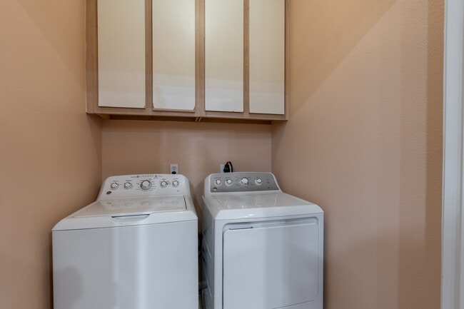 Building Photo - 1236 Canyon Creek Cir