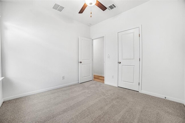 Building Photo - 412 Breccia Trl