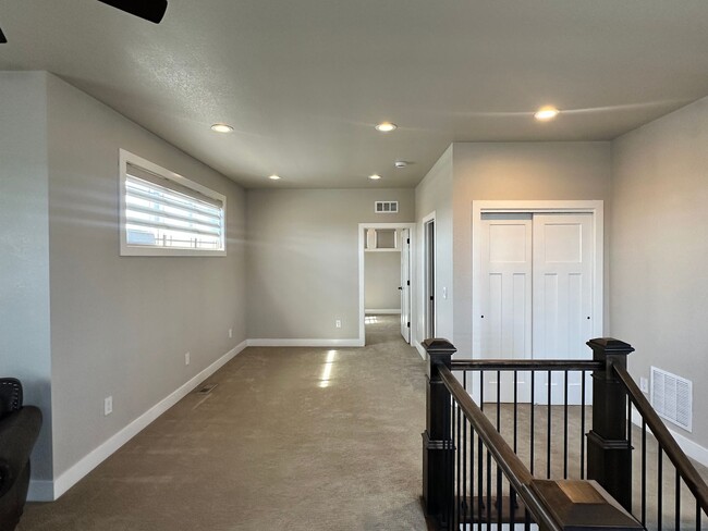 Building Photo - Stunning 3BD 3.5Bath Patio Home in WildWing