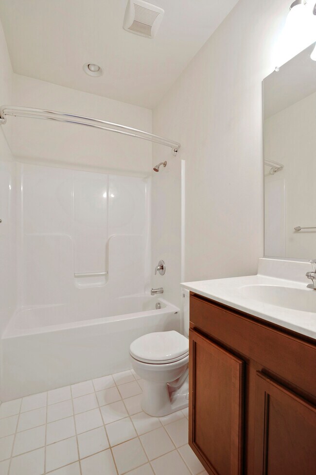 Building Photo - 609 Olde Field Dr