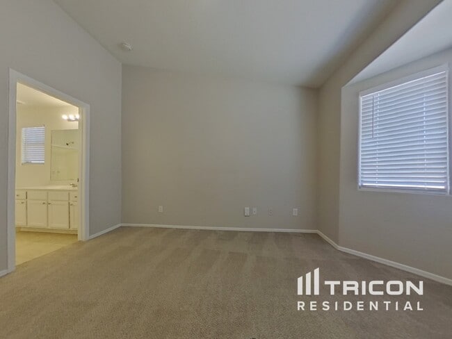 Building Photo - 25726 W St Kateri Dr