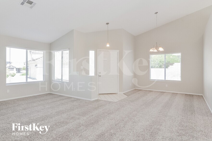 Building Photo - 107 Workman Ct