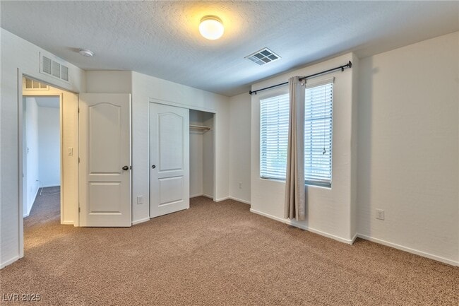 Building Photo - 7635 Jasmine Falls Dr