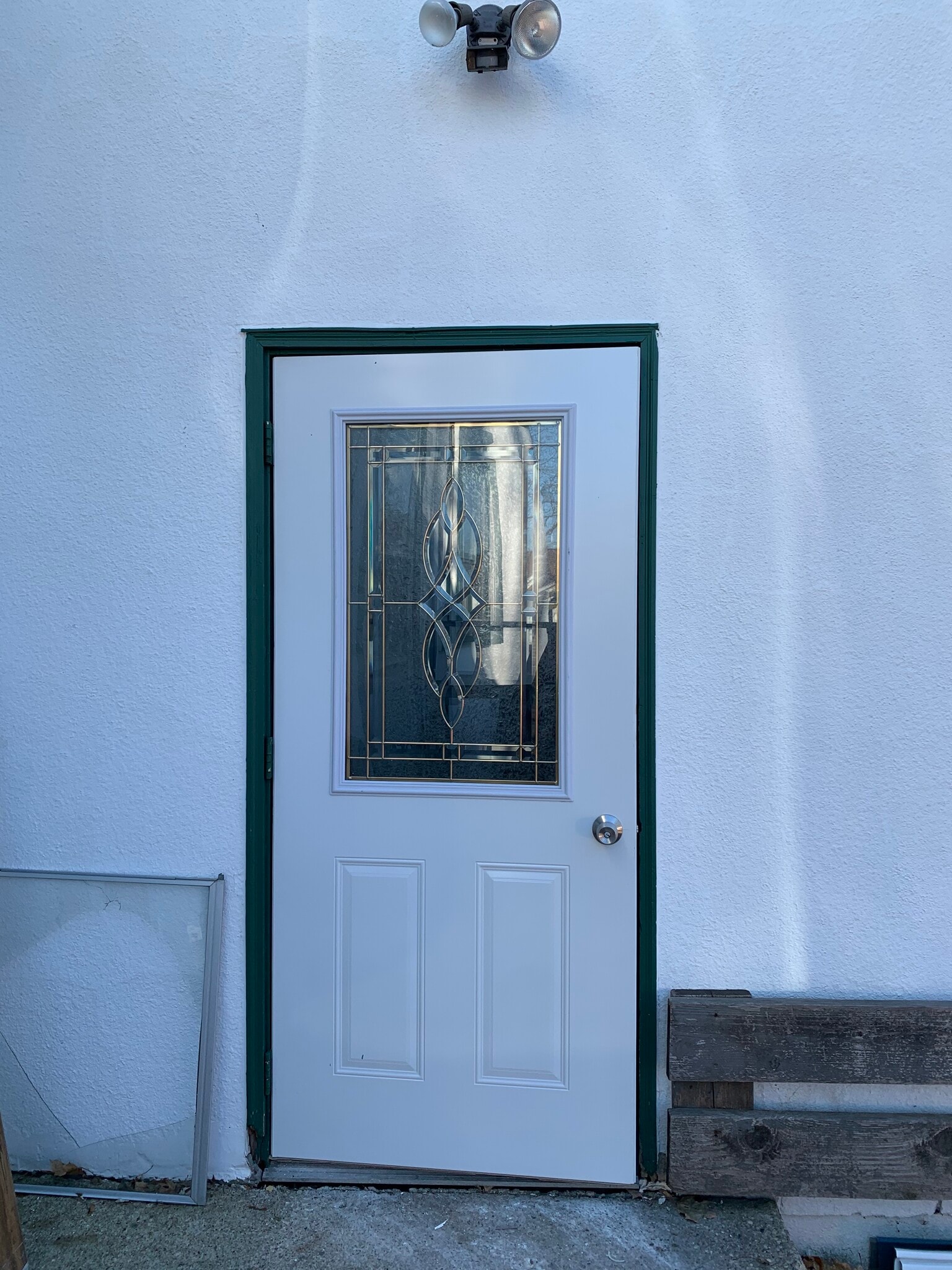 Building Photo - 1122 S Oak Ave