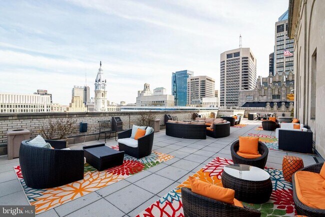 Building Photo - 1600 Arch St