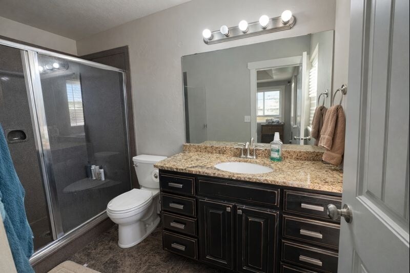 Building Photo - 336 W 200 S