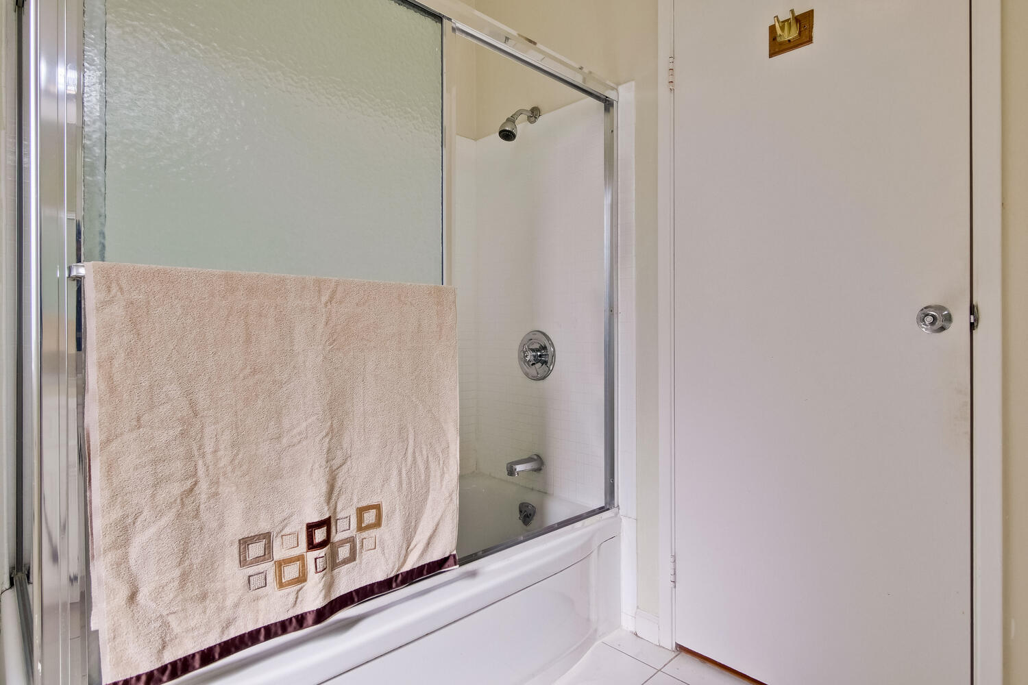 Building Photo - 255 Shearwater Is